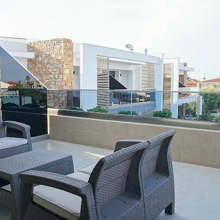 Agnes Deluxe Hotel ペフコホリ エクステリア 写真